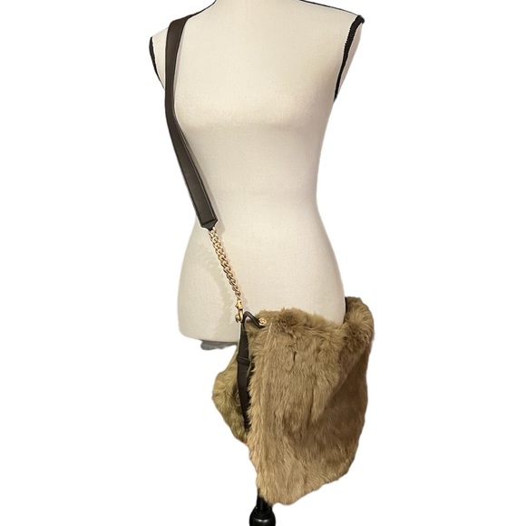 🚫SOLD🚫 Vintage Juicy Couture Fur & Leather Crossbody Messenger Bag - Picture 2 of 8